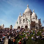 Le Montclair Montmartre By River Ostello Parigi
