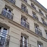 Ostello Le Montclair Montmartre By River *