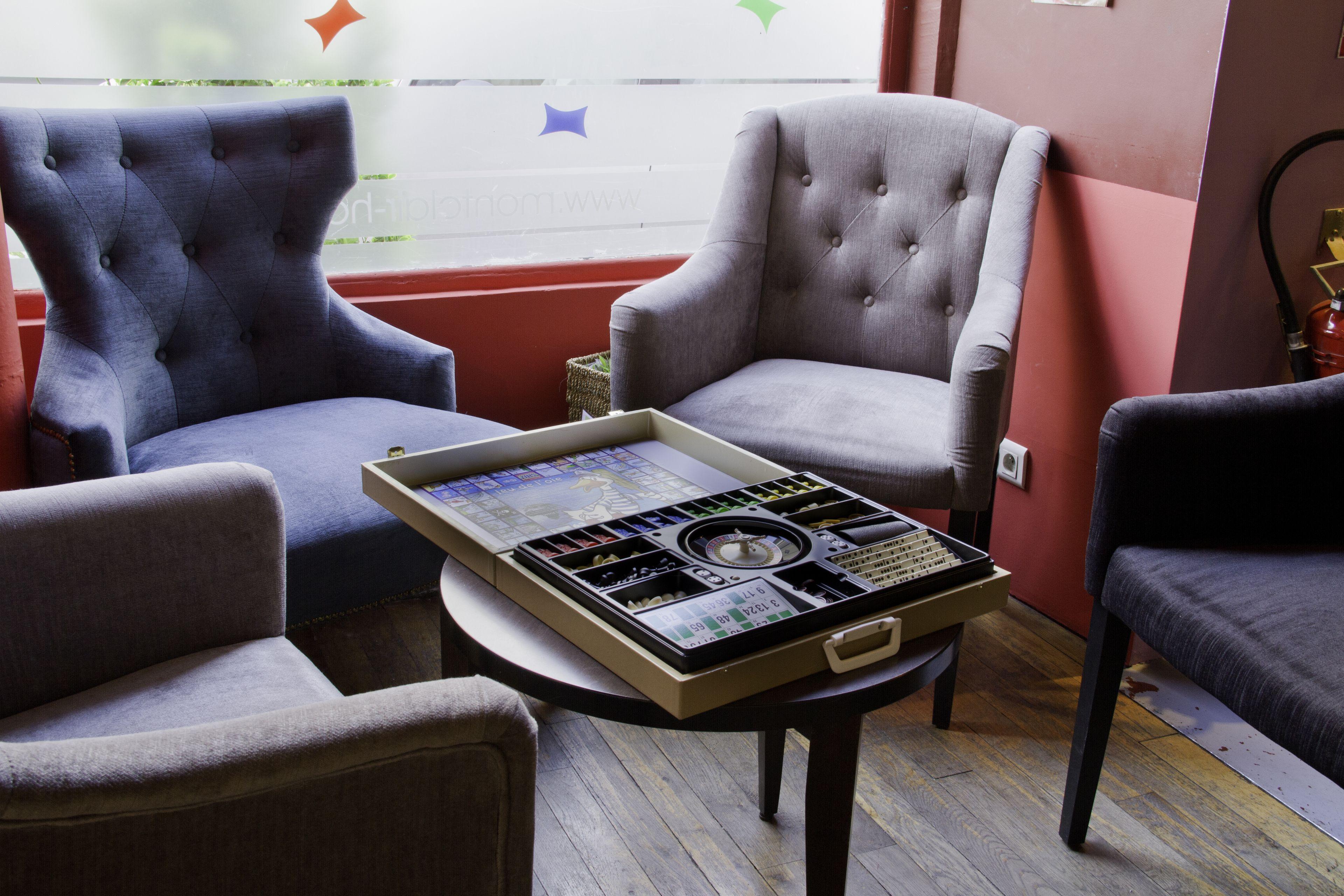 Le Montclair Montmartre By River Hostel *