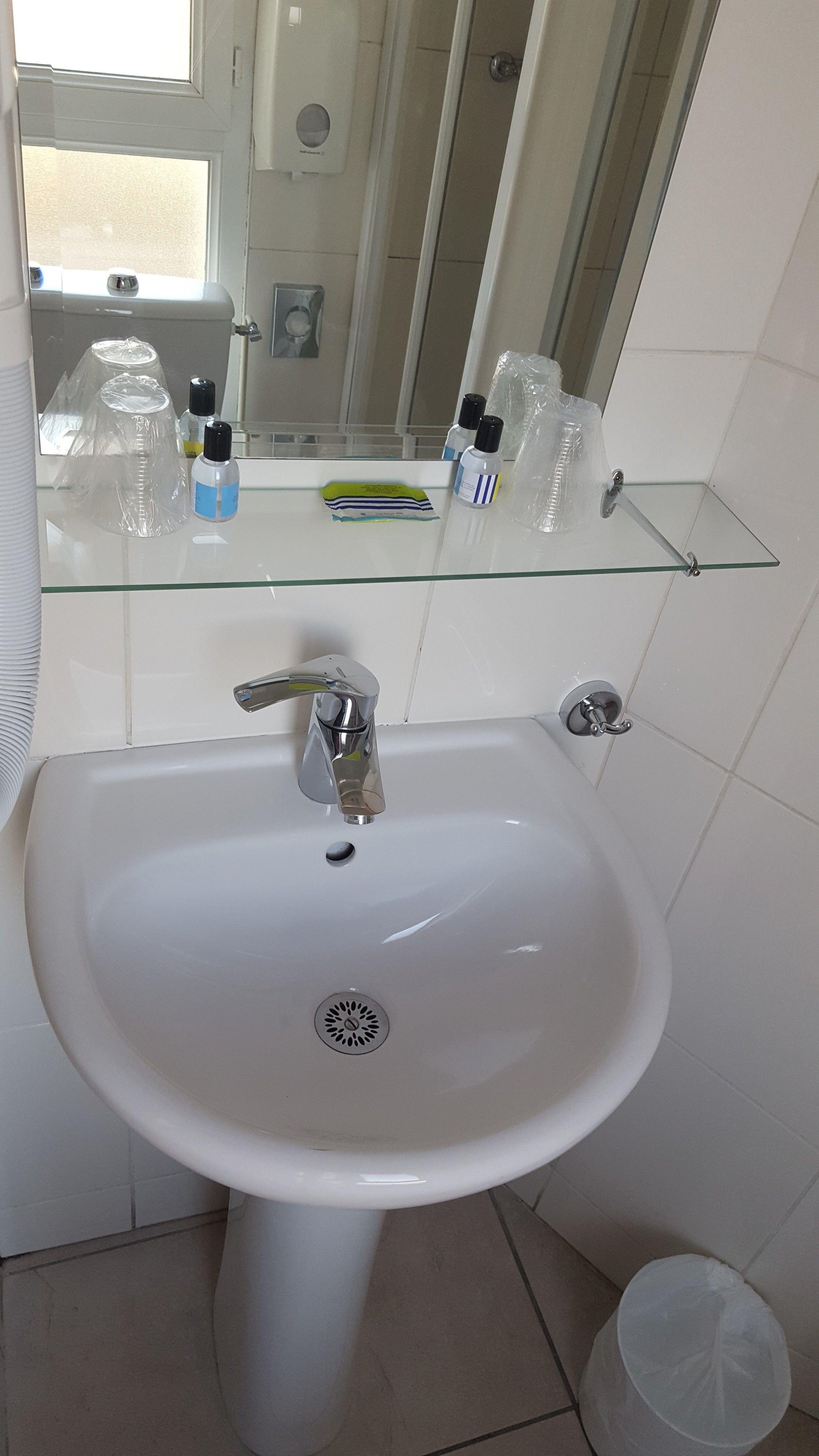 Le Montclair Montmartre By River Hostel Paris