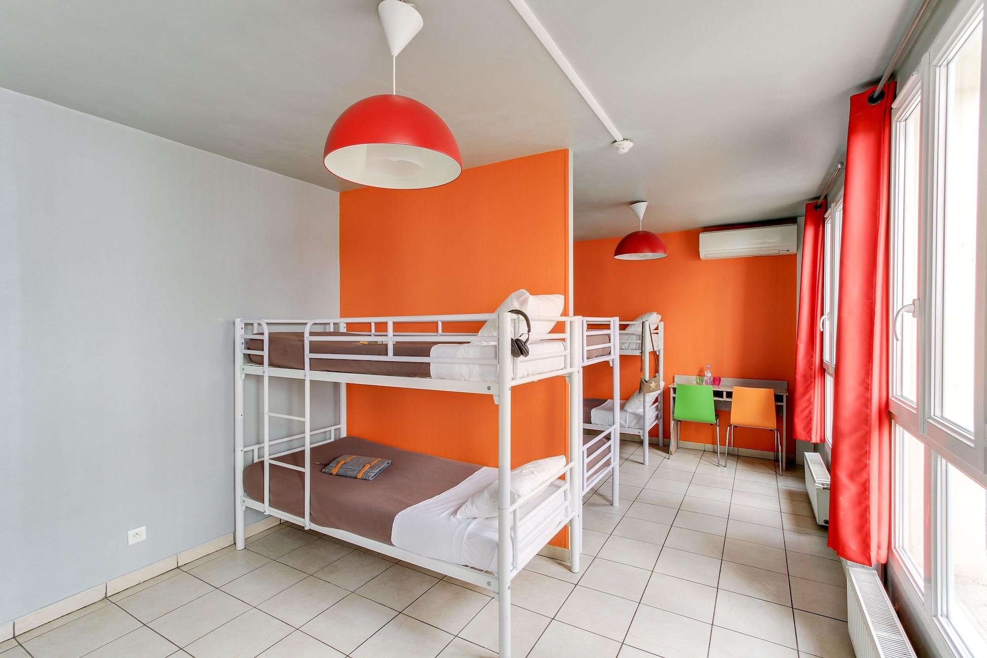 Ostello Le Montclair Montmartre By River Parigi