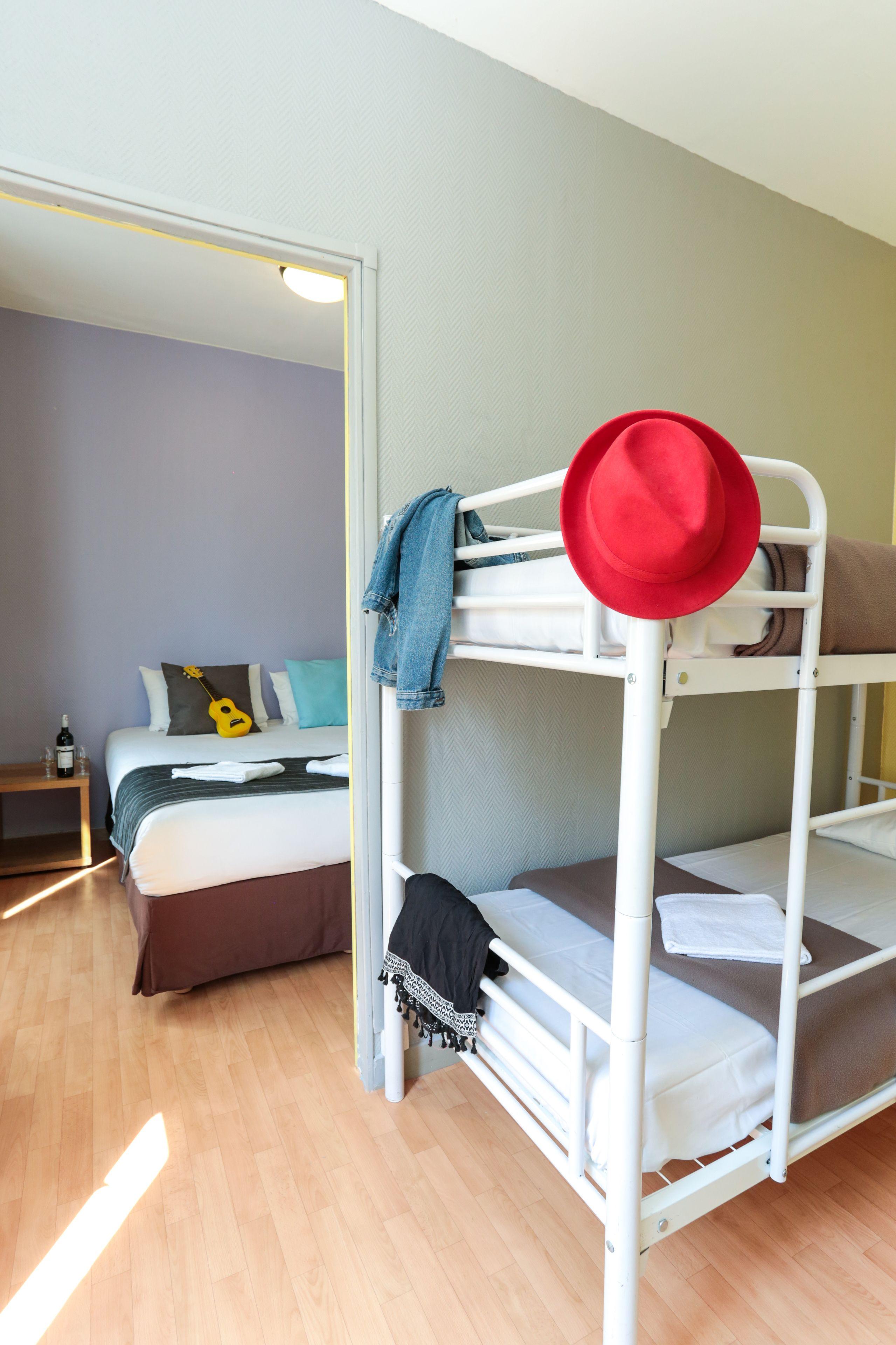 Le Montclair Montmartre By River Parigi