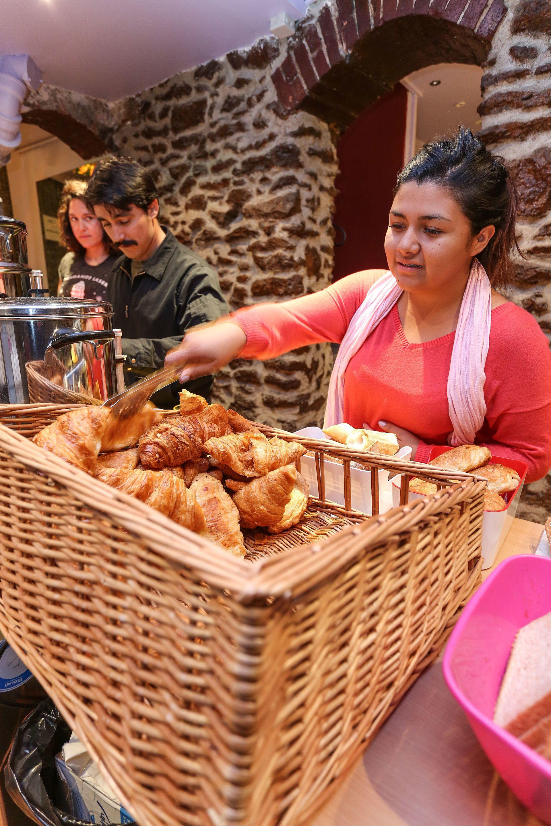 Le Montclair Montmartre By River Ostello *