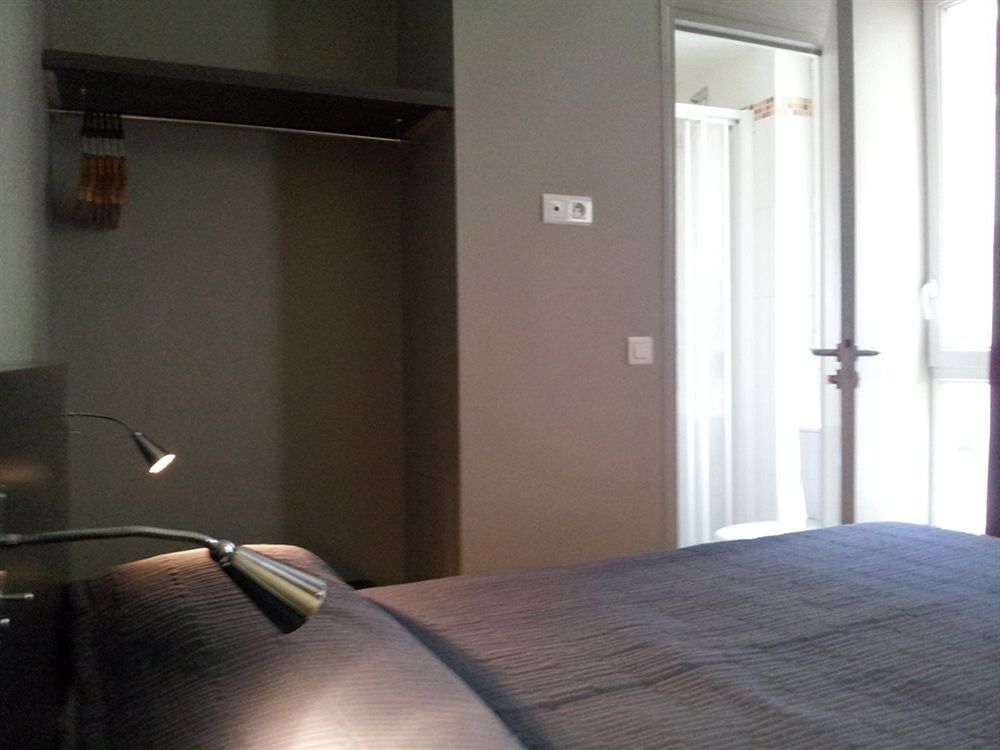 Le Montclair Montmartre By River Ostello Parigi