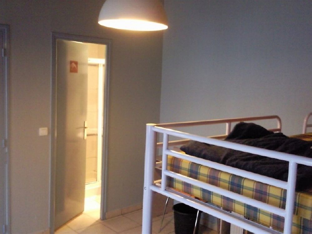 Le Montclair Montmartre By River Ostello