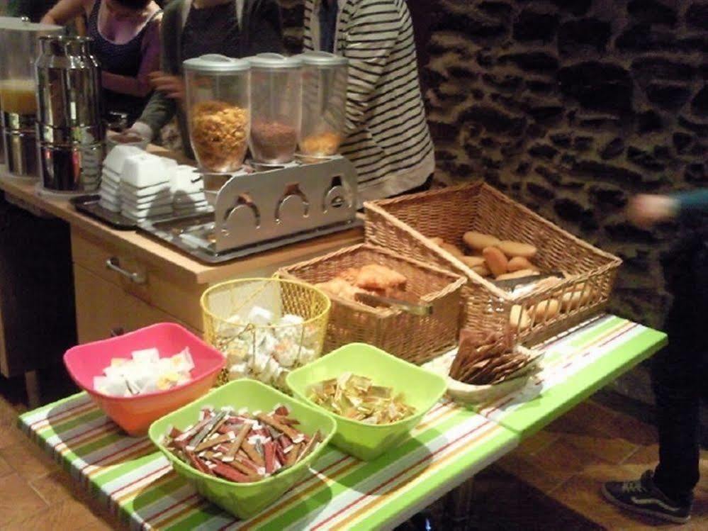 Ostello Le Montclair Montmartre By River *