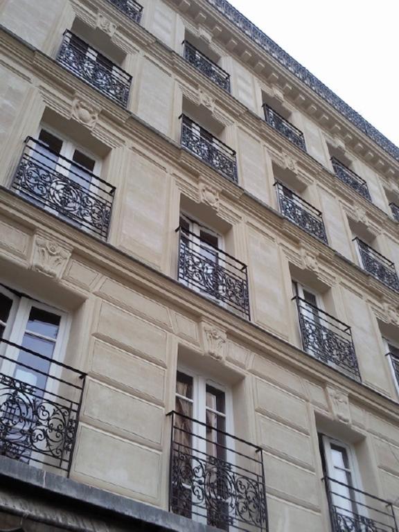 Ostello Le Montclair Montmartre By River *